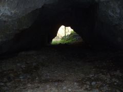 Izlaz iz jedne od pećina