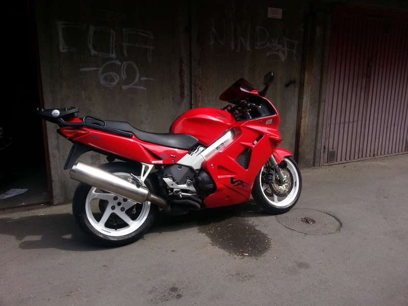 VFR 800 FI