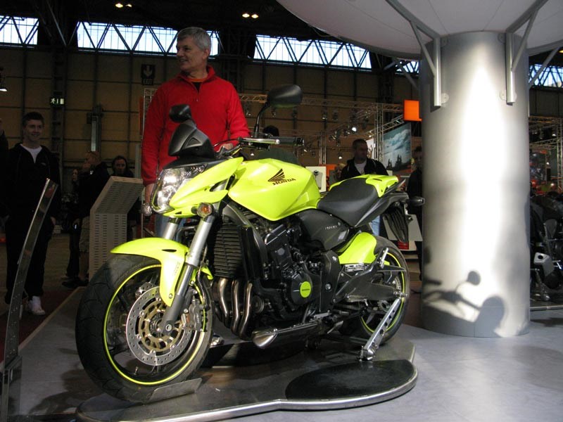 02hornet2009.jpg