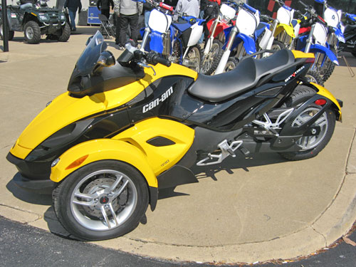 1-brp-can-am-spyder.jpg