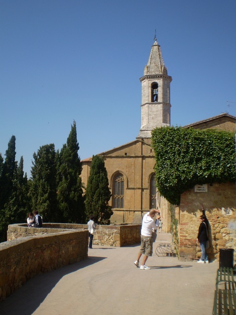 1okLY_pienza.jpg