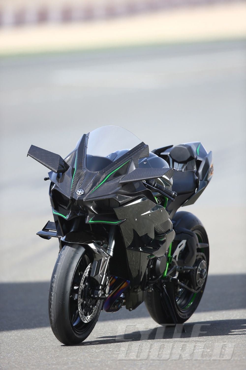 2015-Kawasaki-Ninja-H2R-12.jpg?itok=fLpR