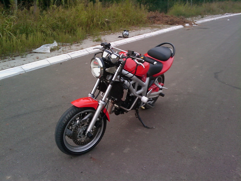 A3MOQ_imag0016ec.jpg