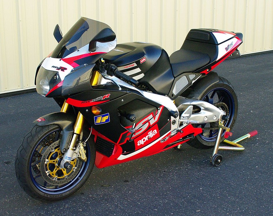 APRILIA-RSV-Mille-R-9735-3.jpg