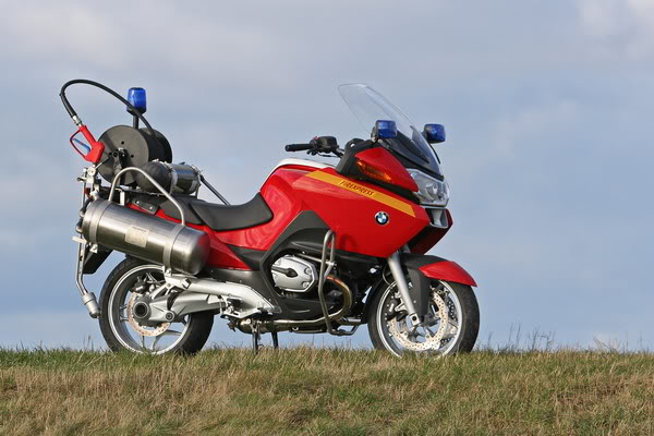 BMW1200-1w_resize.jpg