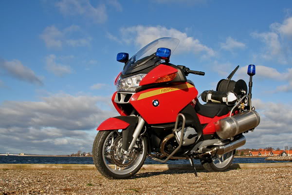 BMW1200-2w_resize.jpg