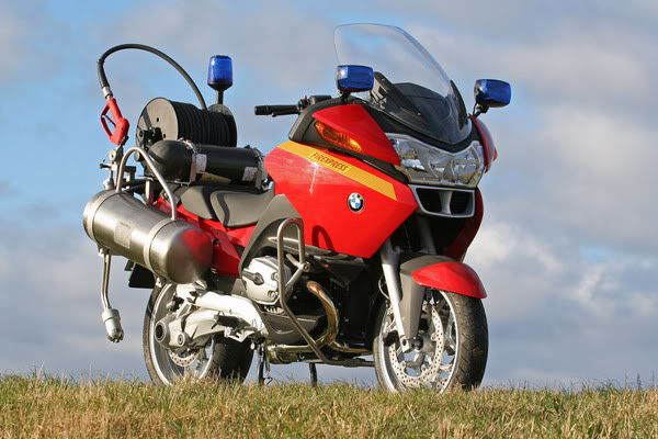 BMW1200-4w_resize.jpg