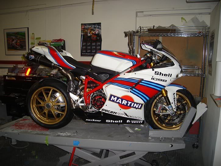 Ducati_1098S_Martini_wrkshp_r.jpg