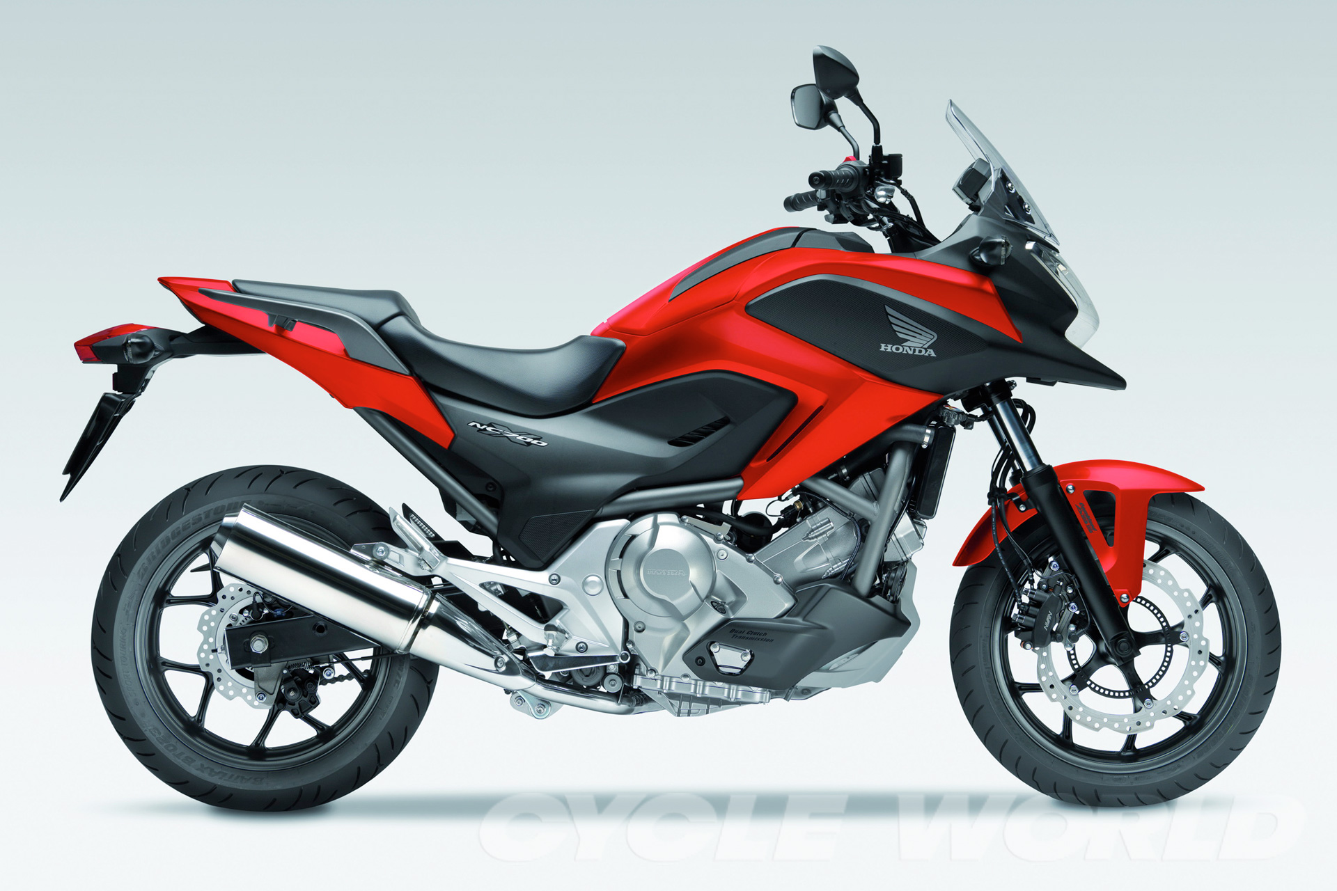 HONDA_NC700X_SIDE_STAT_018.jpg