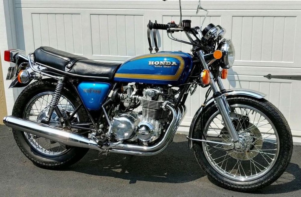 Honda-CB550-F-Right-Side.jpg