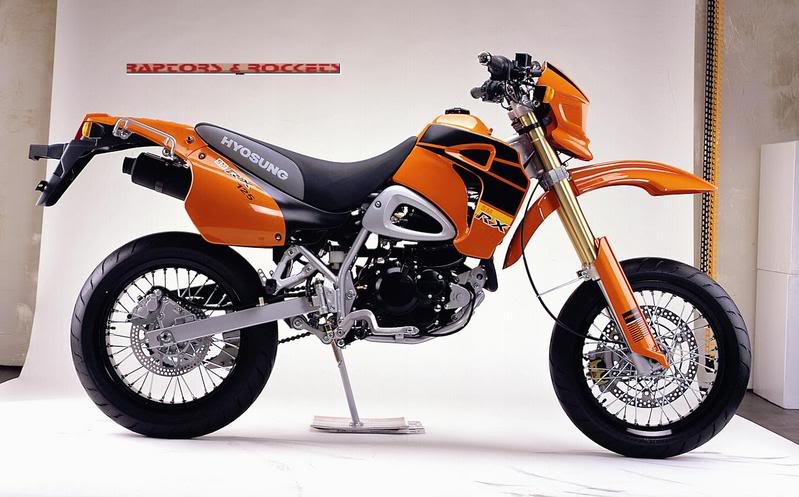 Hyosung_RX125SM_r.jpg