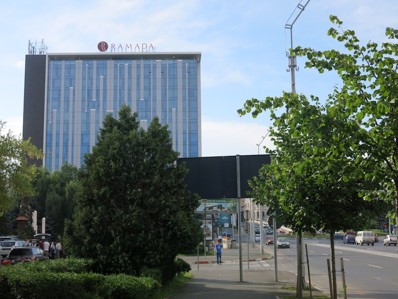 Moderni hoteli u centru grada (REW 2016)