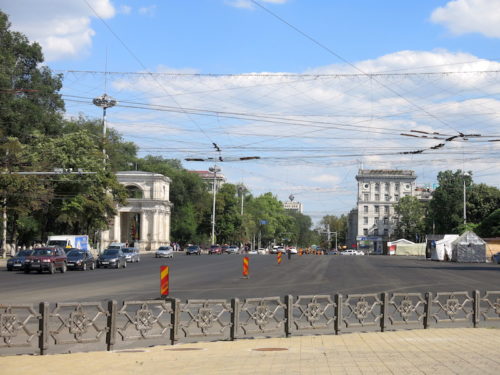 Bulevar Stefana Velikog i Trijumfalna kapija u čast pobede Rusije nad otomanskom imperijom (REW 2016)