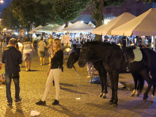 Corny turističke mamipare na sve strane (Odesa, REW 2016)