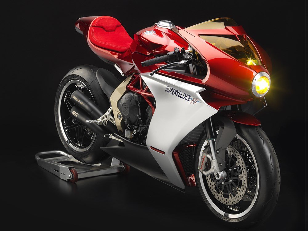 MV-Agusta-Superveloce-800-01.jpg