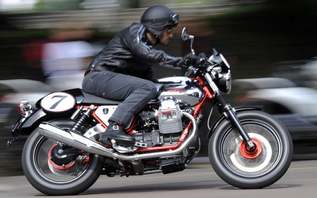 Moto-Guzzi-V7-racer.jpg