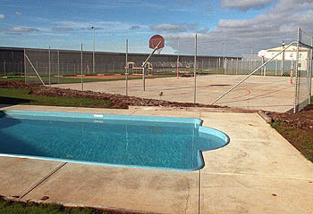 Prison-pool-5425911.jpg