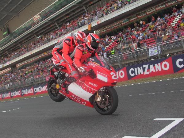 Randy_Mamola_Ducati_2006_0618.jpg