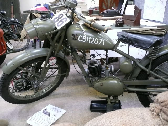 Royal_Enfield_Flying_Flea_1942.jpg