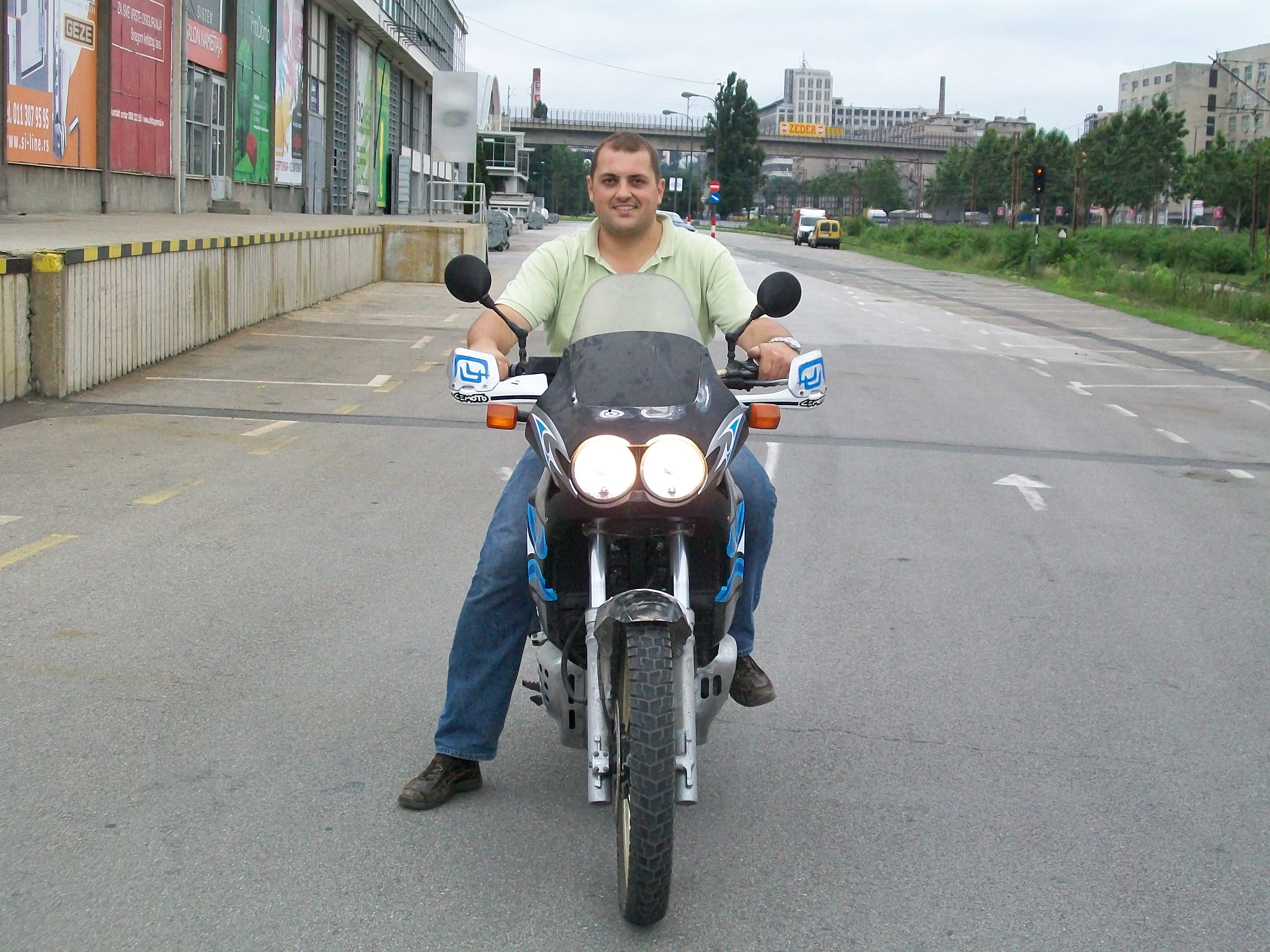 Rtp5n_1001109c.jpg