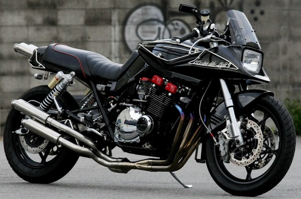 Suzuki-Katana-1100-by-Custom-Bike-Light-