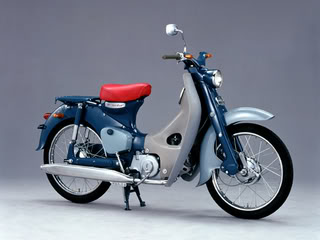 XPaFa_003hondasupercubc100195.jpg