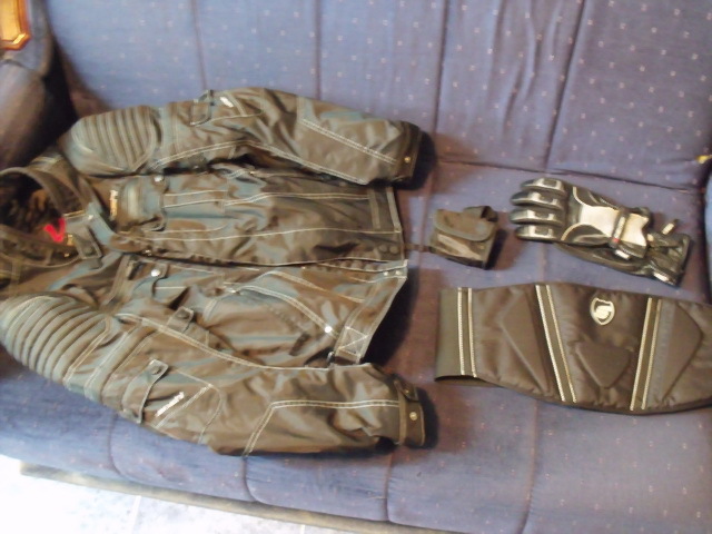 YaXZg_201012180073.jpg