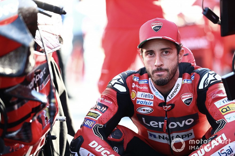 andrea-dovizioso-ducati-team-1.jpg