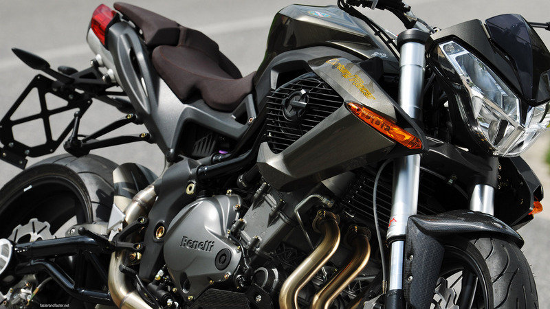 benelli-tnt-899-and--1_800x0w.jpg