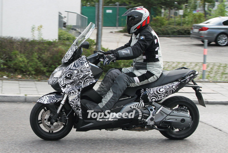 bmw-scooter-spied-te-2_800x0w.jpg