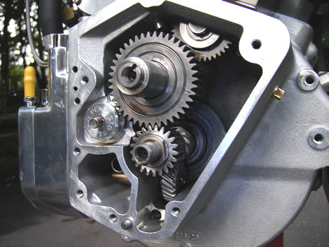 desmoharleyenginegears.jpg