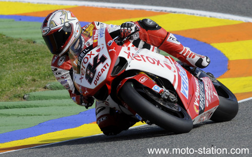 fabrizio_ducati_1098R_WSBK_valencia_acpz.jpg