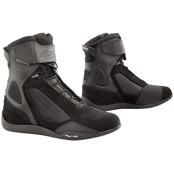 forma_boots_twister_black.jpg