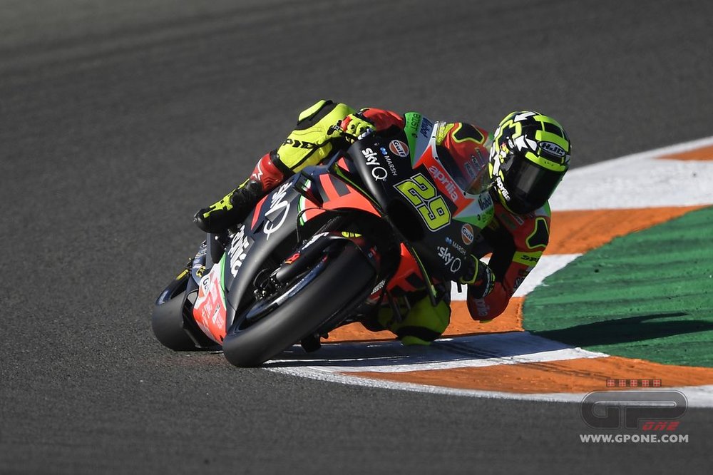 iannone-action-1574278080.jpg