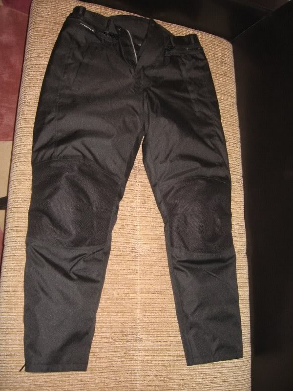 pantalone003_800x600.jpg