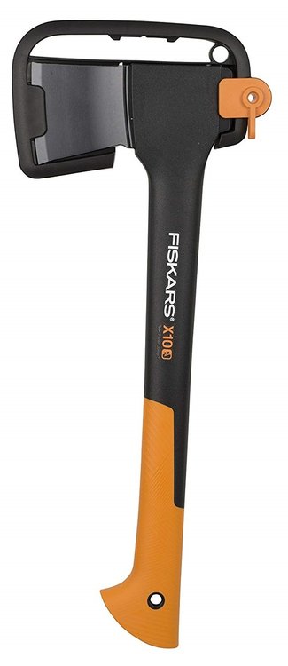 sekira_s_x10_fiskars_1.jpg