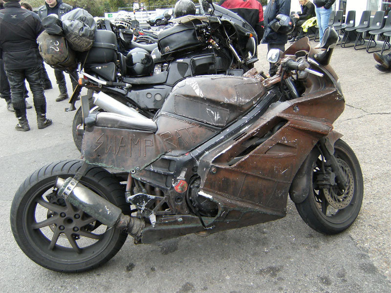 swamp-rat-the-apocalyptic-honda-vfr-2.jp