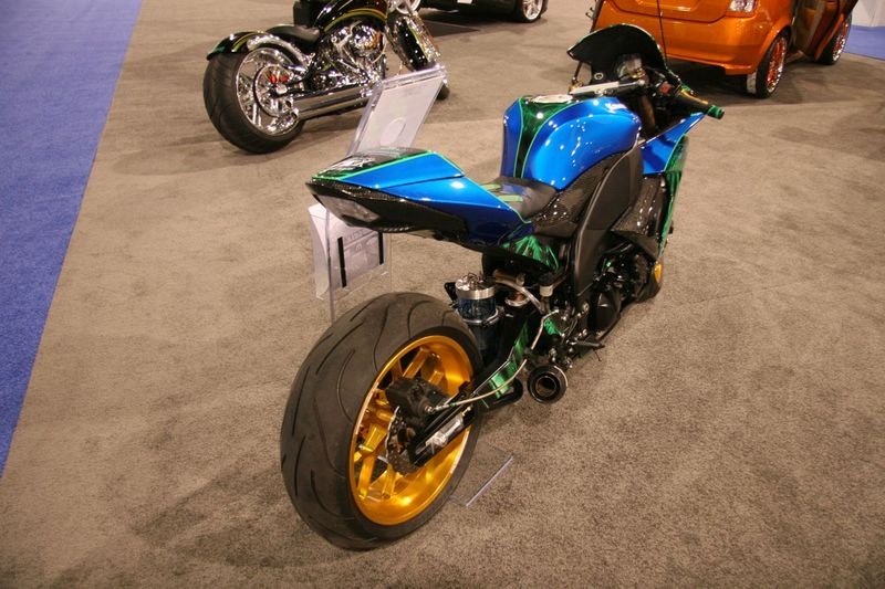 the-bikes-at-sema-20-4_800x0w.jpg