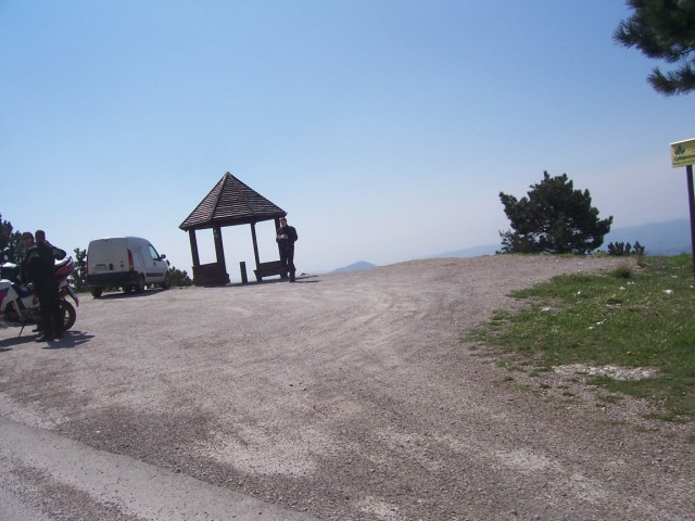 wbGI5_1003056.jpg