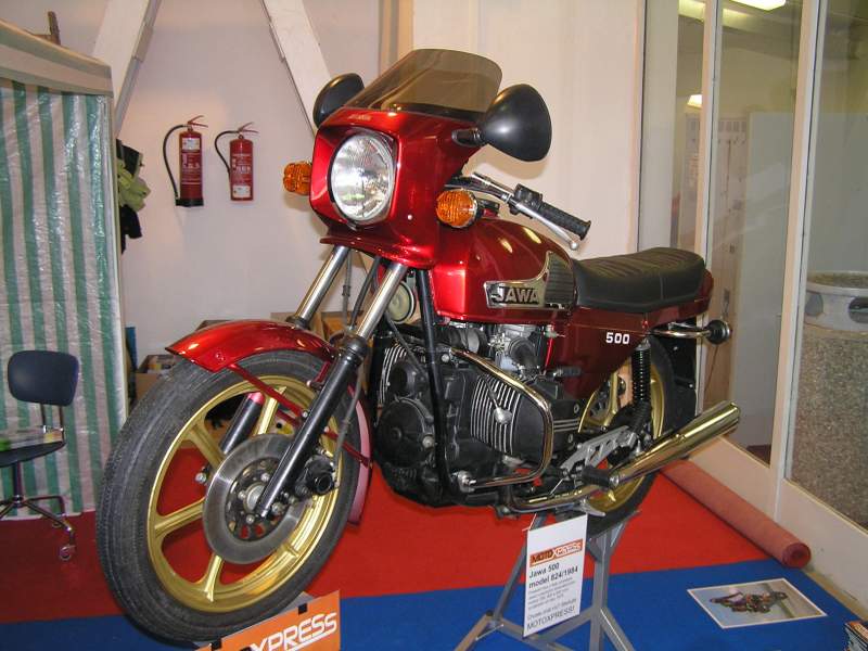 x950b_jawa500boxerprototyp05or6.jpg