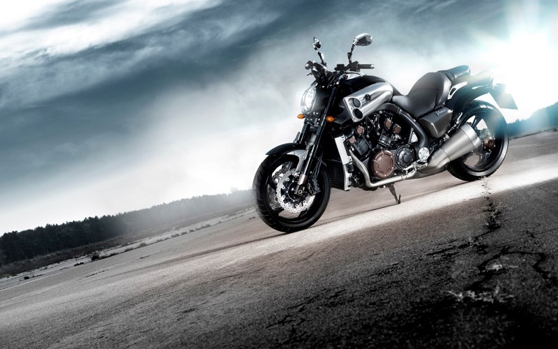 yamaha-vmax-official-drag-strip.jpg