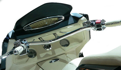 yamaha_maxam_3000_handlebars.jpg