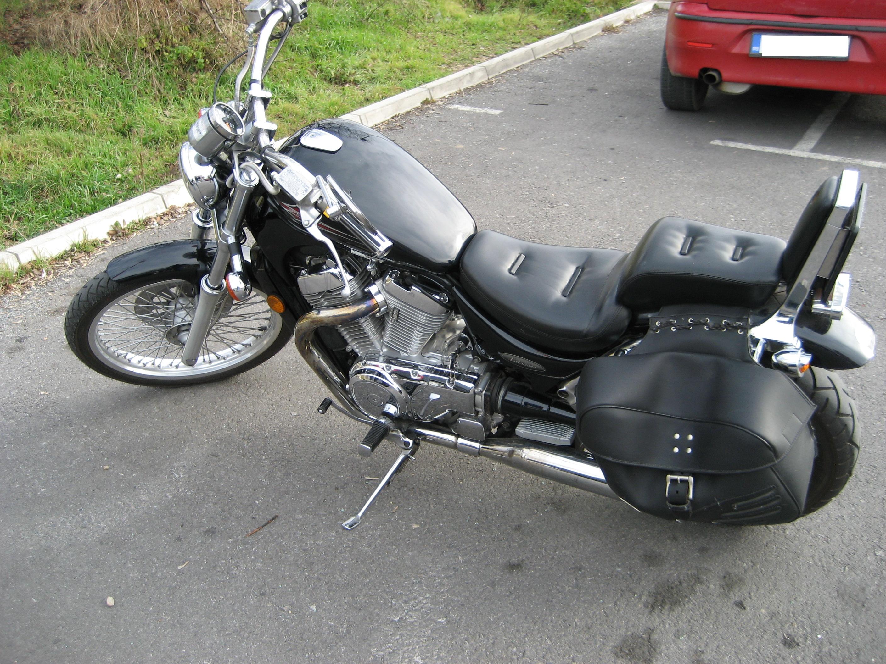 Suzuki intruder 600