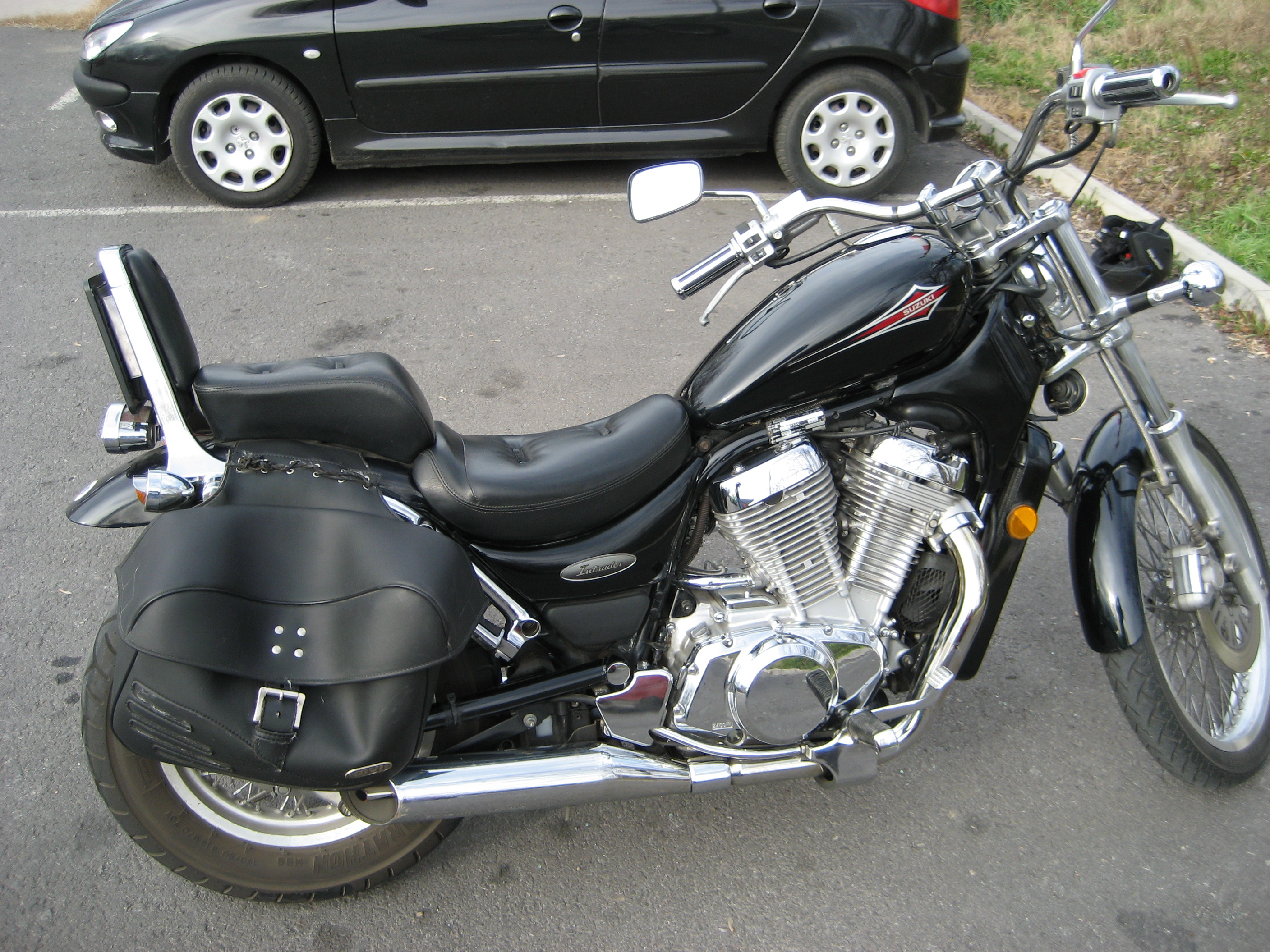 Suzuki intruder 600