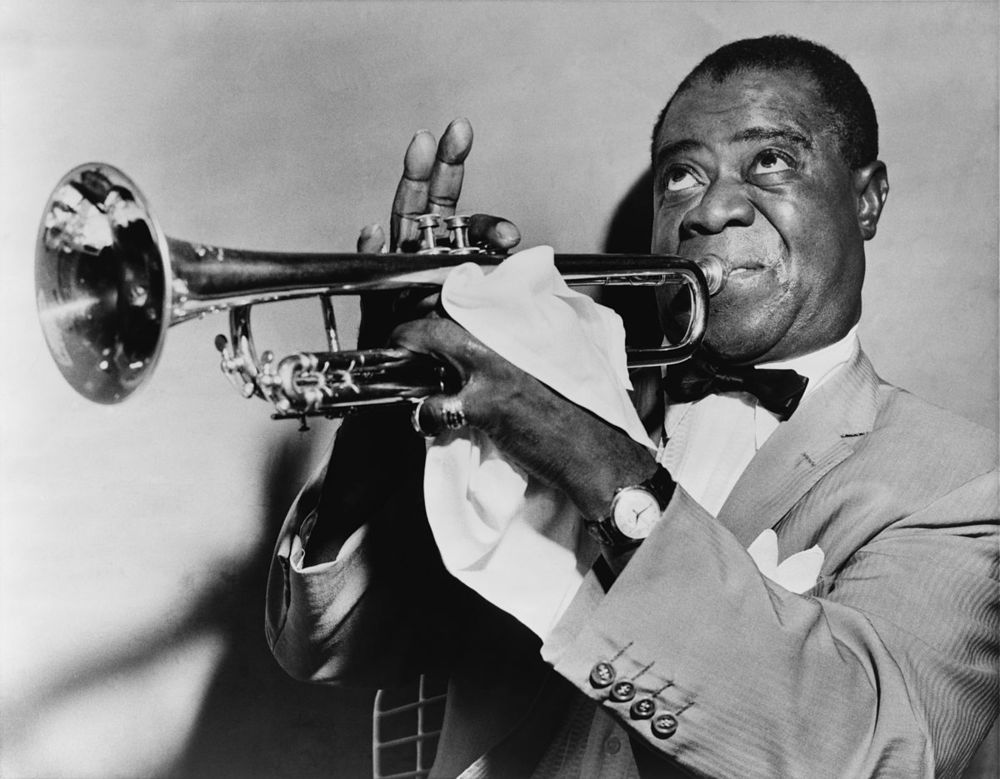 1200px-Louis_Armstrong_restored.jpg