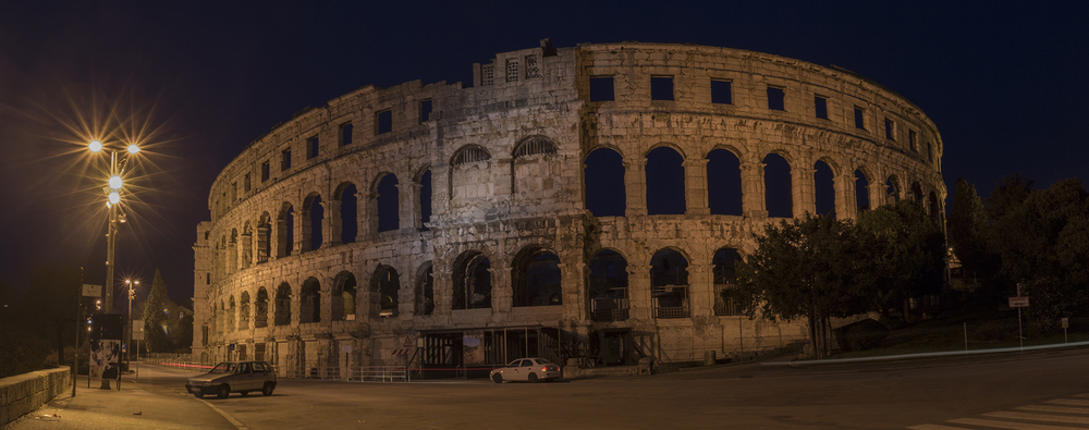 Arena-Pano-1_red.thumb.jpg.7250112c6ad60512b81d27df0b312e4f.jpg