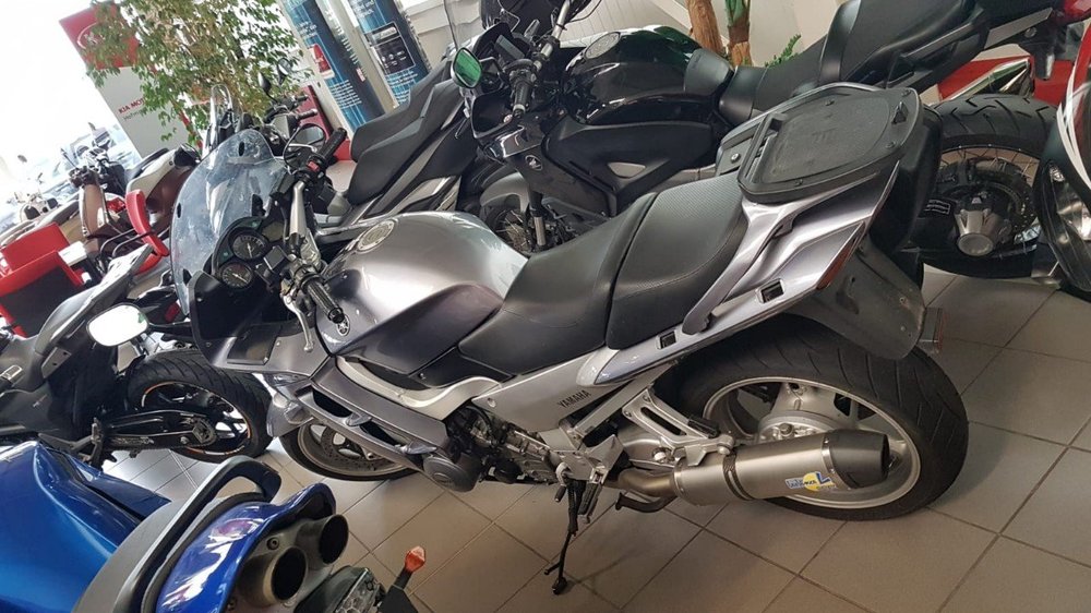 yamaha fjr 1300.jpg