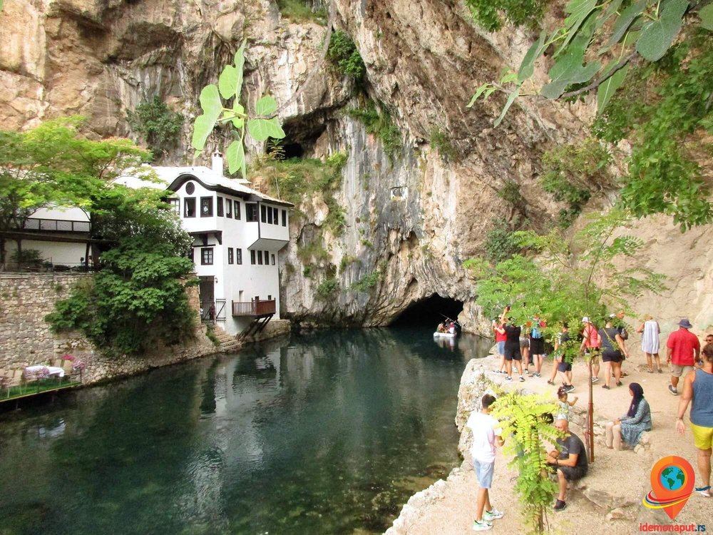 Blagaj-izvor-bune96.thumb.jpg.fba9e512546184f5e7cbc80ba65b61c0.jpg