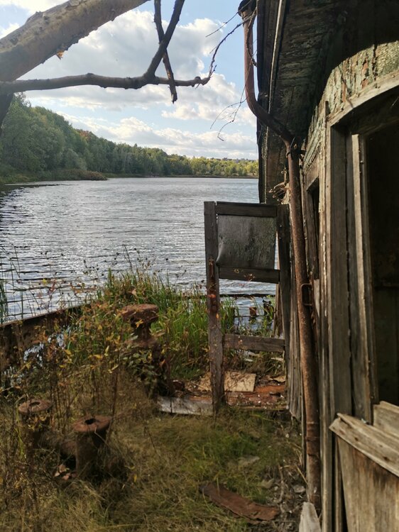 Nasukani Brod U Pripyatu.jpg
