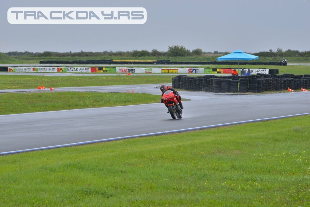 trackday-rs-td5-2022-slika-2-_NIK0434.thumb.JPG.4a1d32970b1bd0fe59eded9462454f99.JPG